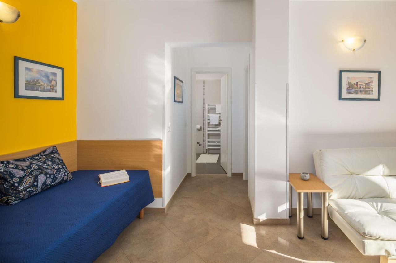 פורץ Apartment Gloria Premium מראה חיצוני תמונה