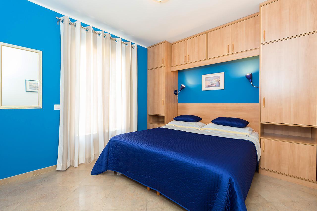 פורץ Apartment Gloria Premium מראה חיצוני תמונה